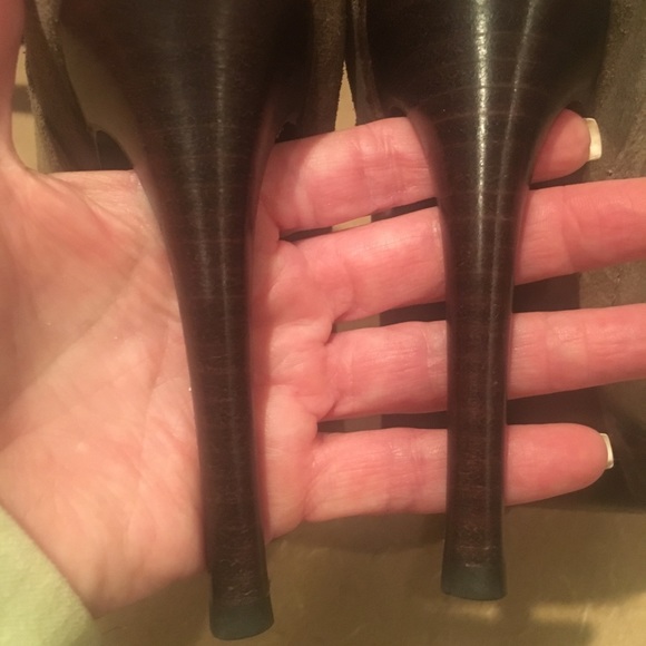 Tory Burch Boots Size 6.5 - Picture 6 of 7